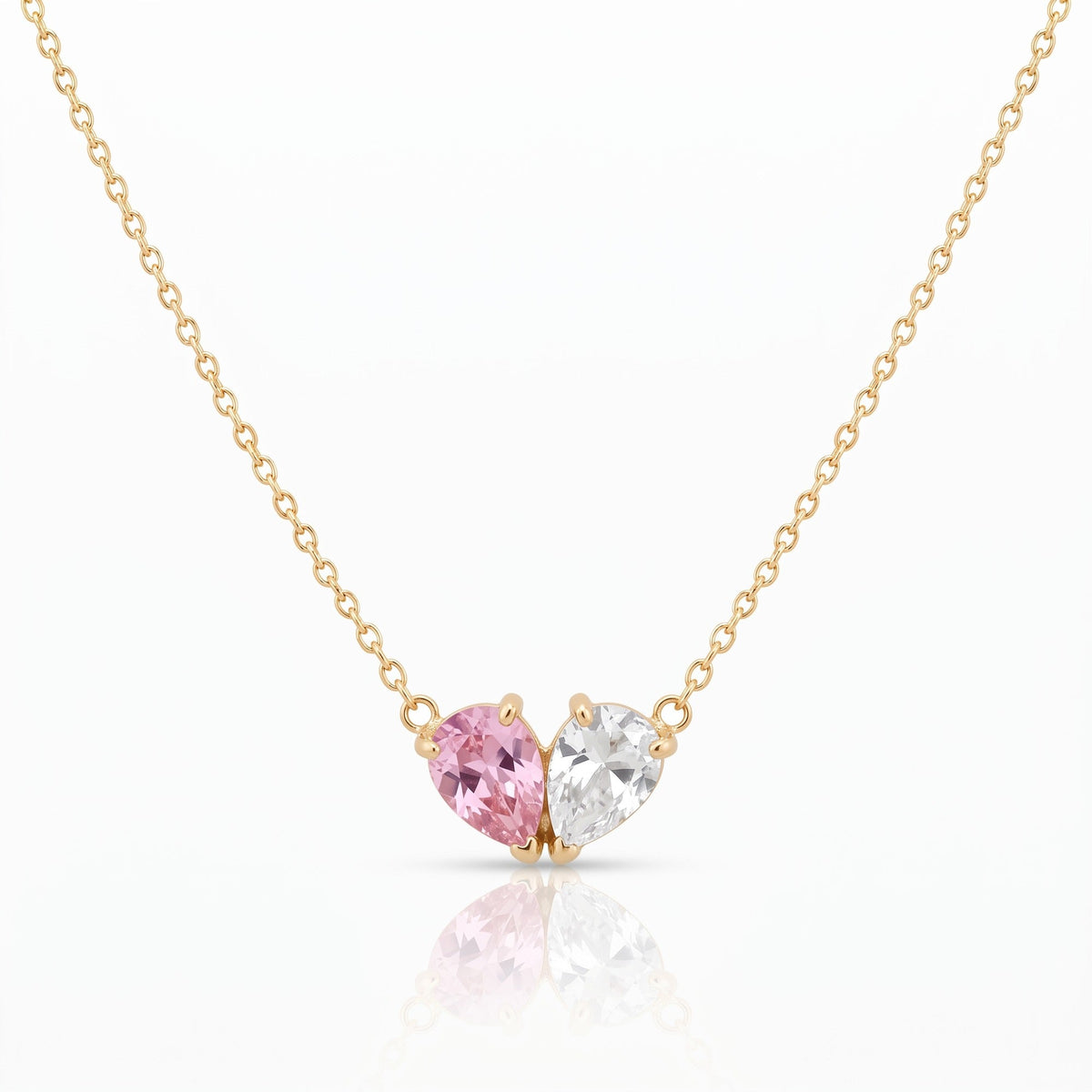 Collar Elora en oro con dos piedras de nacimiento que forman un corazón