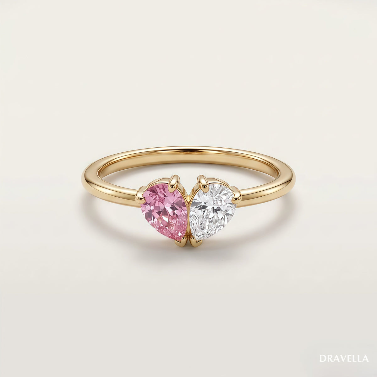 Anillo Elora en oro de 18k con dos piedras de nacimiento en forma de gota